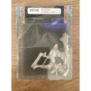Vintage 2000 Warhammer 40K 8073 R Scourge w/ Dark Lance Sealed Damaged package
